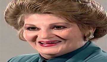 من مسرح يوسف وهبي إلى «يوميات ونيس».. رحلة الفنانة سعاد حسين