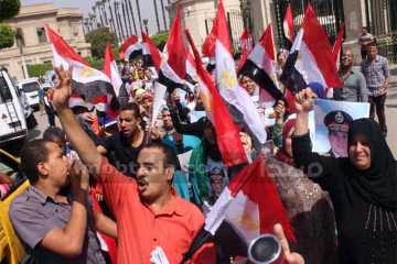 مسيرة العاملين بجامعة القاهرة مؤيدة للفريق اول عبد الفتاح السيسى