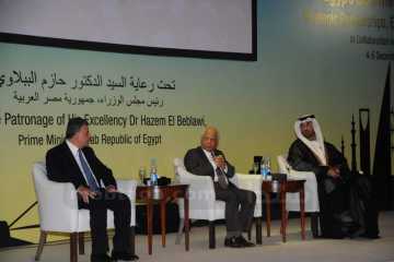 ملتقى الاستثمار المصرى الاماراتى بحضور حازم الببلاوى رئيس الوزراء