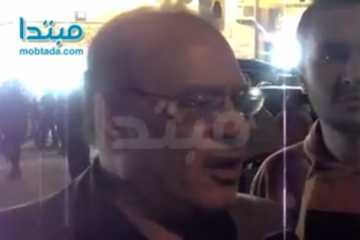 صلاح عبدالله فى عزاء احمد فؤاد نجم (نجم كان مؤيدا لثوره 30 يوليو)