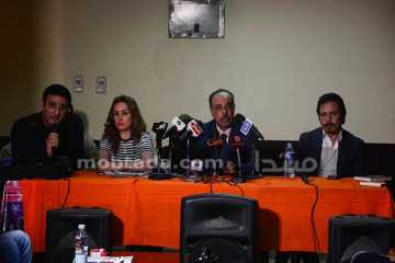 ياسر صادق يرد على اتهامه تدمير لوحة الفنان صلاح عنانى‎