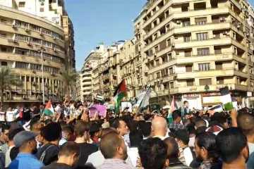 الآلاف يشاركون في جمعة تحيا مصر بميدان التحرير