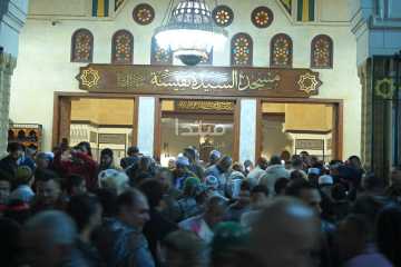 في حب آل البيت.. أروع لقطات احتفالات المصريين بـ مولد السيدة نفيسة