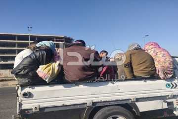 حكاية عمال مصر.. السعي للرزق رغم برودة الجو