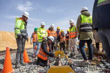 ملحمة مصرية.. أحدث تصوير جوي لقضبان ومحطات شبكة القطار الكهربائي السريع