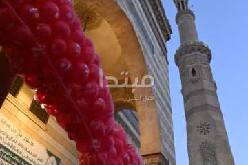 البلالين تزين صلاة العيد في مسجد الحصري بـ أكتوبر