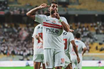 الزمالك يقتنص صدارة الدوري بثلاثية في شباك المصري