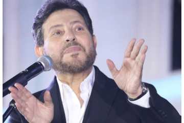 بدء توافد الشخصيات العامة على عزاء هاني شاكر بمسجد أبو شقة