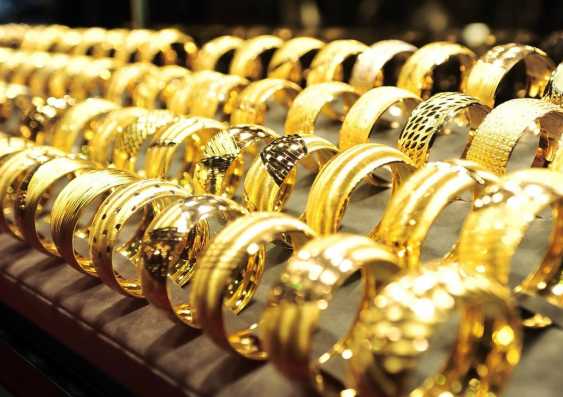 سعر الذهب عيار 21 اليوم في مصر.. هل تشتري الآن أم تنتظر؟