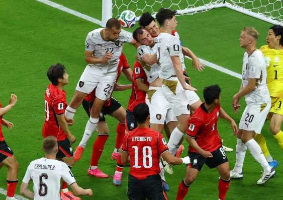 «فيفا» يوضح حقيقة أعداد الجماهير في مباراة كوريا الجنوبية والتشيك بكأس العالم