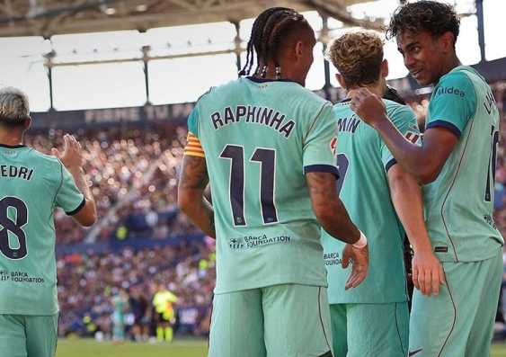 برشلونة يعبر ليفانتي برباعية ويعتلي صدارة الدوري الإسباني (فيديو)