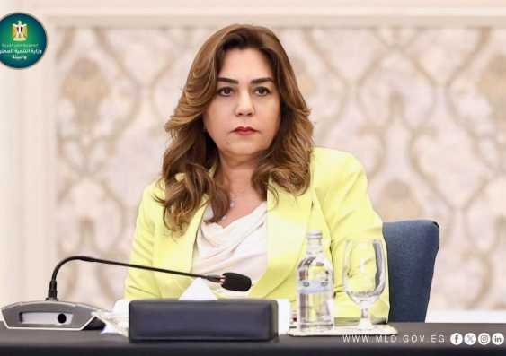 منال عوض: رصد 131 نقطة حرق بالأقمار الصناعية.. وجمع 242 ألف طن من قش الأرز