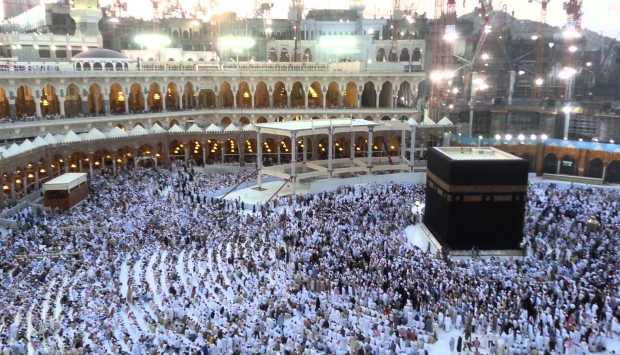 الحج والعمرة.. الإفتاء تكشف عن حكم يشغل الأذهان بشأن طواف الإفاضة 