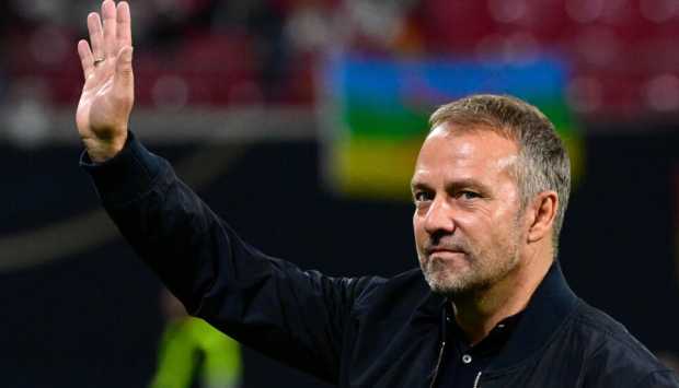 رومينيجه: هانز فليك قادر على الفوز بدوري أبطال أوروبا مع برشلونة 