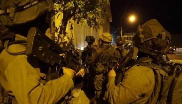 عاجل.. قوات الاحتلال تغلق مدخل قرية أم صفا شمال رام الله بذريعة وجود جسم مشبوه 