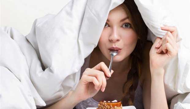 أسباب زيادة الوزن لدى النساء في فصل الشتاء 