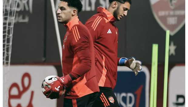 مصدر بالأهلي: من الصعب التفريط في مصطفى شوبير مهما كانت الإغراءات 