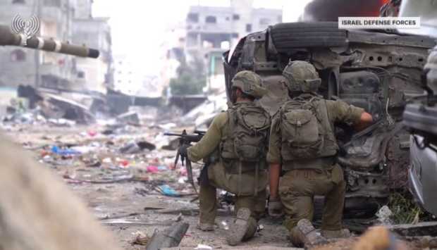 عاجل- الاحتلال ينسف مباني سكنية شرق مخيم البريج ويهاجم قوارب الصيادين في غزة 