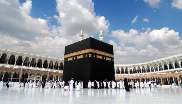 أدوات يجب اصطحابها في حقيبتك لأداء مناسك الحج بأمان ويسر 