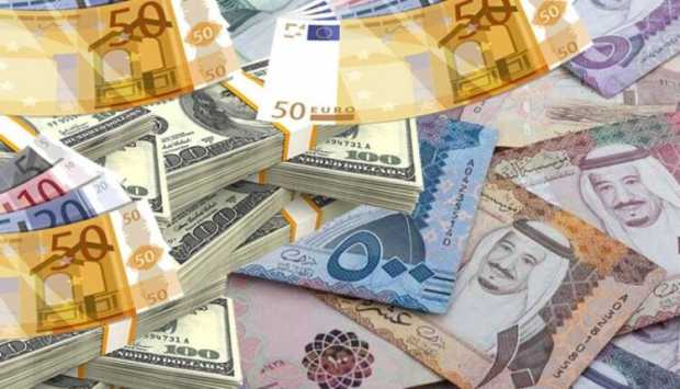أسعار العملات العربية والأجنبية اليوم الخميس مقابل الجنيه المصري.. استقرار حذر 