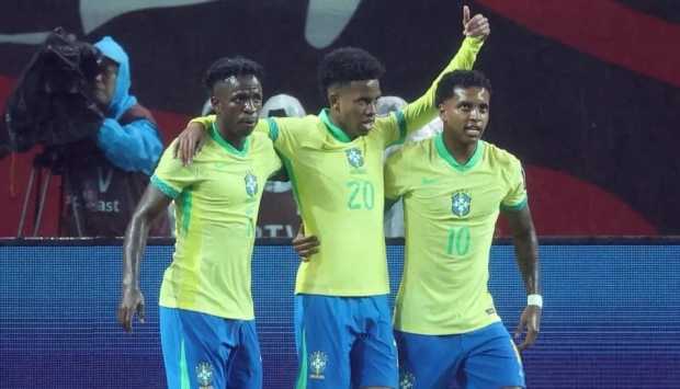 عودة نيمار.. أنشيلوتي يعلن قائمة البرازيل استعدادًا لكأس العالم 