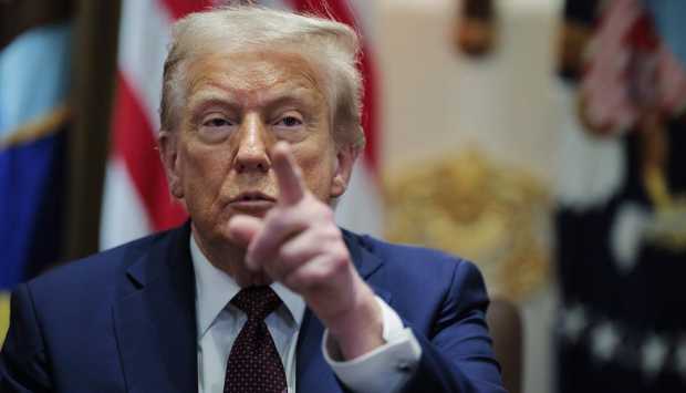 ترامب يعلن تصنيف النظام الفنزويلي منظمة إرهابية 