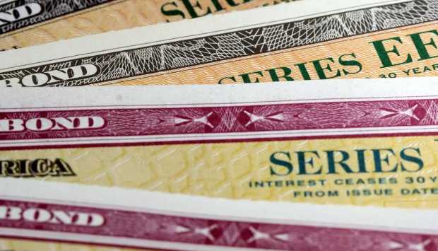 انخفاض عوائد السندات الأمريكية بعد بيانات الوظائف لشهر نوفمبر 