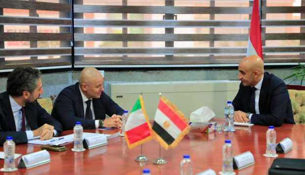 السفير الإيطالي يشيد بمنظومة التعليم الفني في مصر 