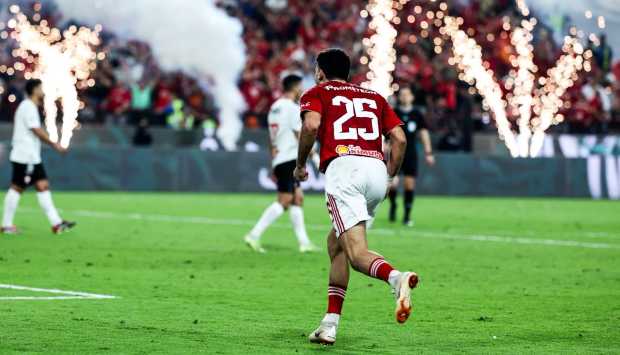 الأهلي ضد إنبي.. زيزو يضيف الهدف الثاني للأحمر 