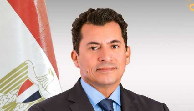 أشرف صبحي: قمة مصر الدولية لصناعة السيارات الكهربائية حدث مبهر يعكس جهود دعم الابتكار 