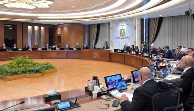 مدبولي: الرئيس السيسي وجه بتطوير مستشفيات لتقديم خدمات طبية عالمية مجانًا 