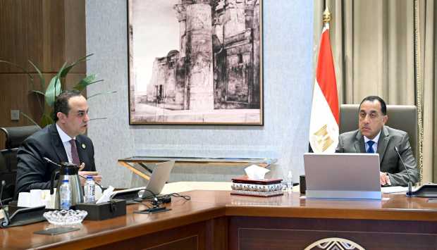 رئيس الوزراء: صحة المواطن تحظى بأولوية قصوى لدى الحكومة 