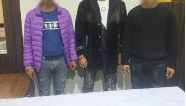 سقوط 3 متهمين بتوزيع مبالغ مالية للتأثير على الناخبين 