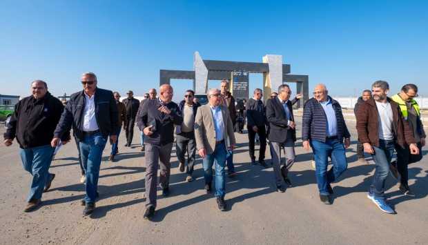 رئيس اقتصادية قناة السويس: العمل متواصل بالقنطرة غرب لتحقيق قفزات في إنجاز المشروعات 