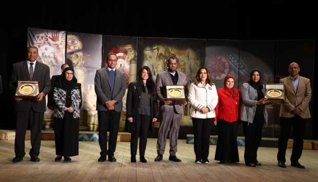 تكريم فريق عمل برنامج التنمية المحلية بصعيد مصر في قنا (صور) 