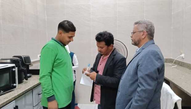 خلال 10 أيام.. توجيه 1809 إنذارات لمنشآت لم تلتزم بصحة وسلامة عقود العمل 