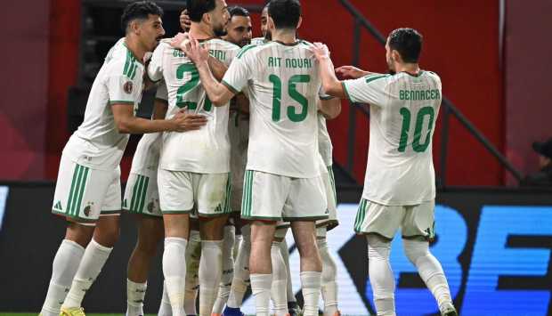 استبعاد بن ناصر وبونجاح.. محرز يقود قائمة الجزائر في مونديال 2026 