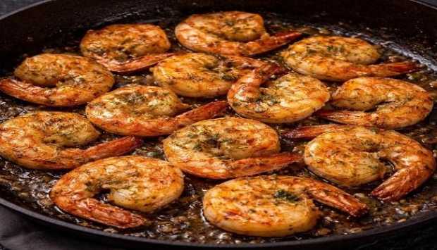 طريقة تحضير الجمبري بالثوم والزبدة 