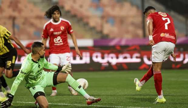 الأهلي والزمالك وبيراميدز.. 3 مواجهات نارية الليلة تحسم بطولة الدوري 