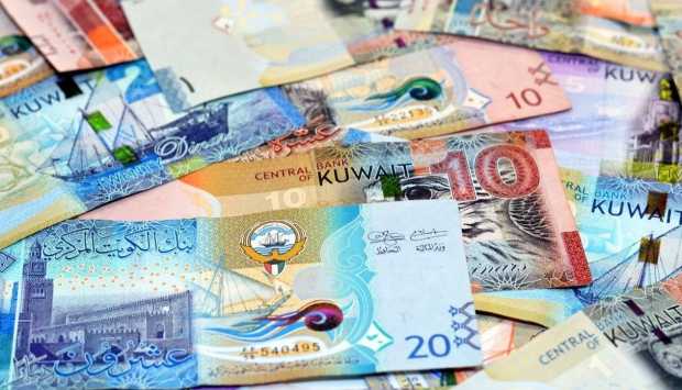 هدوء حذر في سوق الدينار الكويتي بمصر.. تعرف على الأسعار في البنوك 