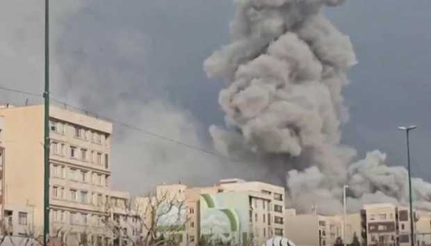 عاجل.. الجيش الإسرائيلي يعلن شن غارات في قلب طهران 