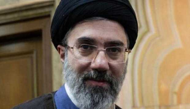 التلفزيون الإيراني: خامنئي أعطى للحرس الثوري توجيهات جديدة بمواصلة العمليات بحزم 