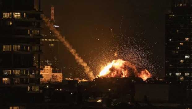 عاجل.. إعلام إيراني: دوي انفجارات في العاصمة طهران 