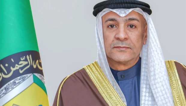 أمين التعاون الخليجي يدين استهداف ناقلة إماراتية أثناء مرورها من مضيق هرمز 