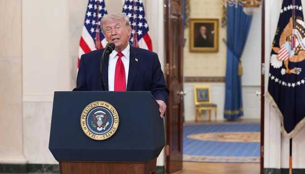 عاجل.. ترامب يعلن العثور على الطيار الأمريكي المفقود في إيران 