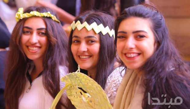 بالصور.. احتفالات الأقباط بـ أحد السعف 
