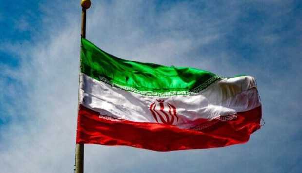 إيران: إما أن يتعامل ترامب مع مفاوضينا أو مع صواريخنا 