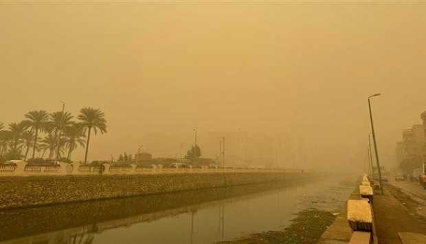 تجنبوا الخروج بدون كمامة.. نصائح مهمة للمواطنين تزامنا مع نشاط الرياح والأتربة 