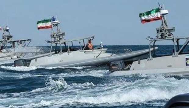 إيران: نكثف اتصالاتنا مع عمان لإعداد آلية جديدة بشأن العبور الآمن بمضيق هرمز 