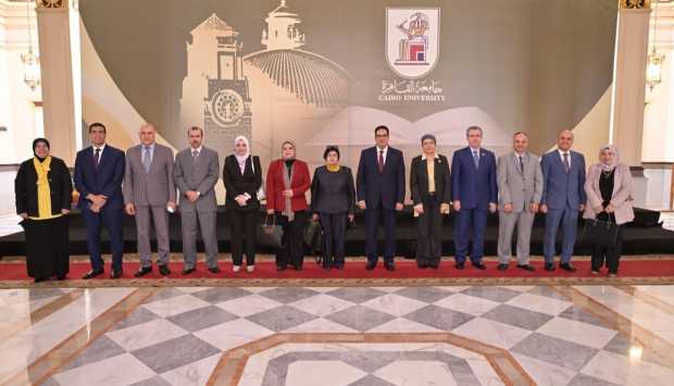 جامعة القاهرة تعزز قدرتها التنافسية بتطبيق أعلى معايير الجودة والاعتماد 